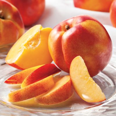 Light Juicy Giant Nectarines